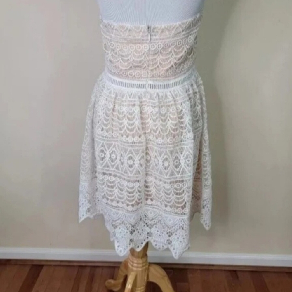 Socialite White Strapless Dress Scalloped Hem Crochet Lace Sz L Coquette - Picture 3 of 6